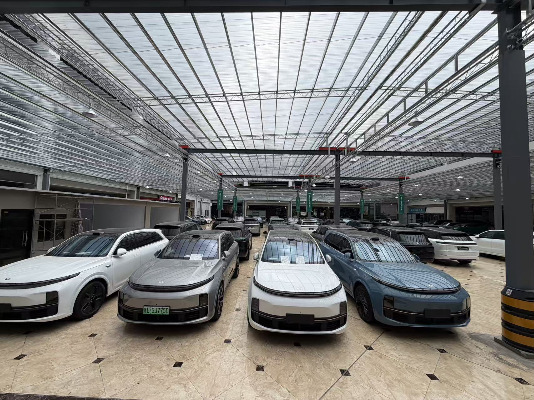 CARLINKAGE vehicle showroom in Shanghai